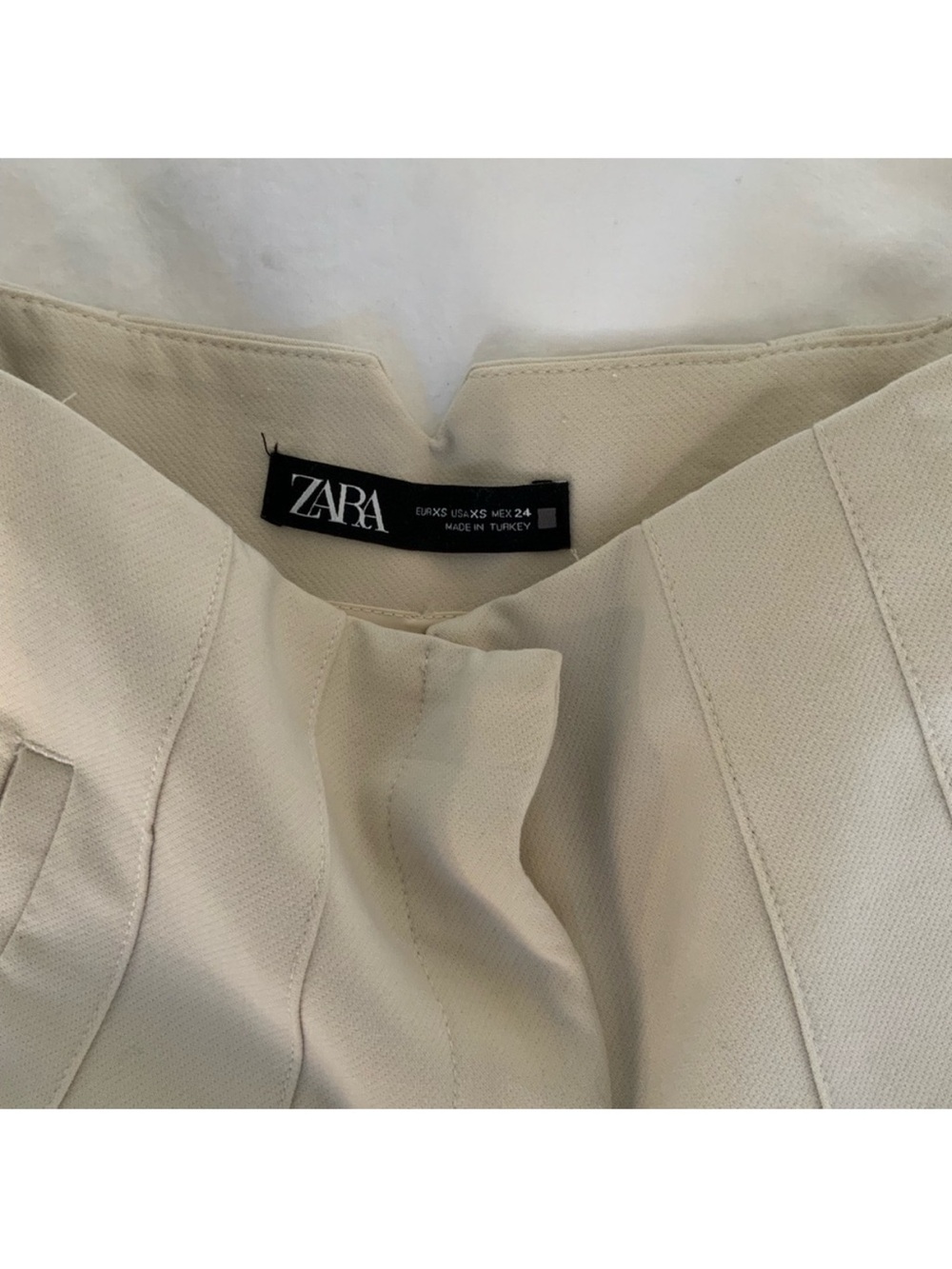 Zara Cream Trousers size xs